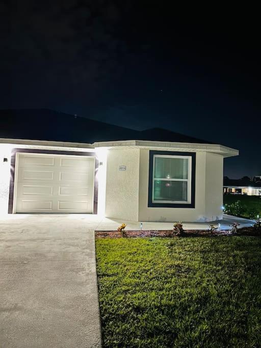 White House 1 Villa Lehigh Acres Bagian luar foto